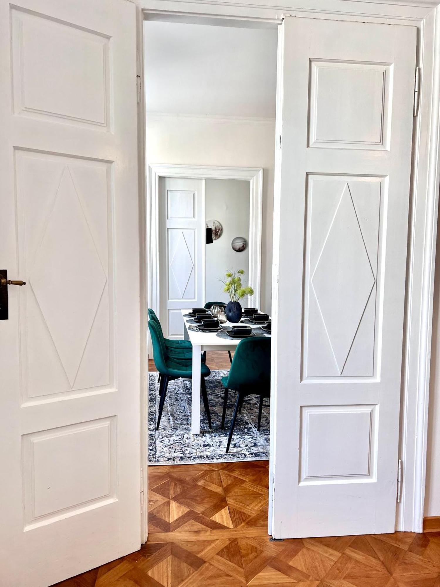 Suite Mitteleuropa Private Parking Триест Экстерьер фото