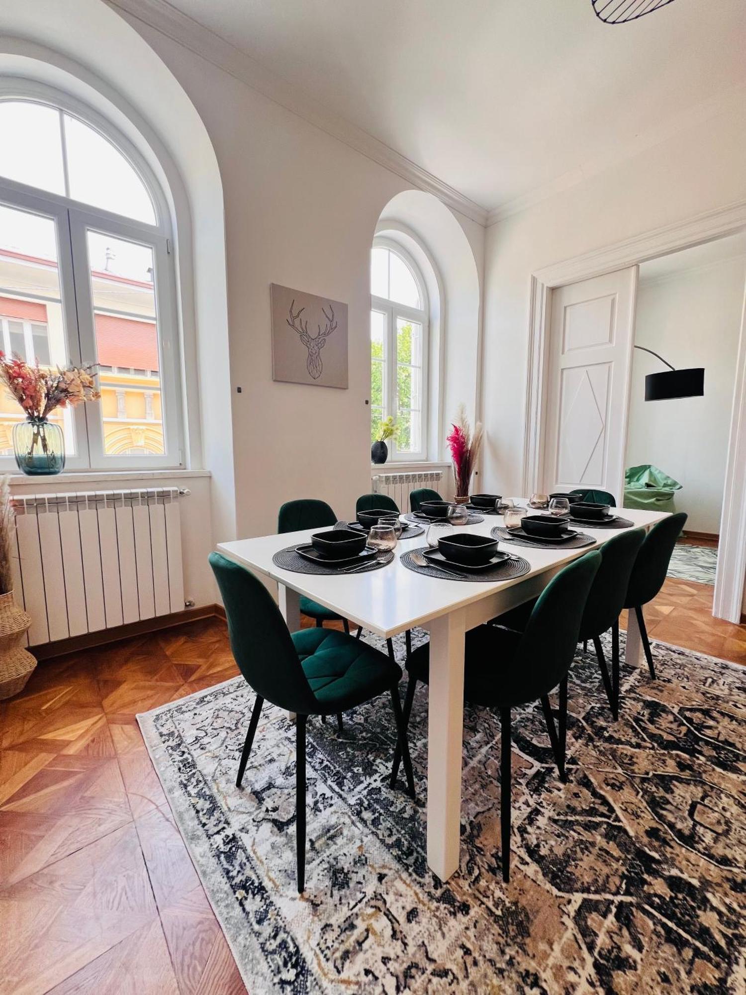 Suite Mitteleuropa Private Parking Триест Экстерьер фото